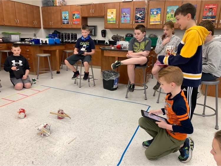 students learning to code with robots 